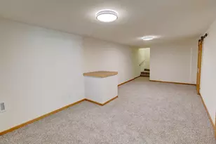 5310 Valley Dr, Mcfarland, WI 53558 - Photo 48