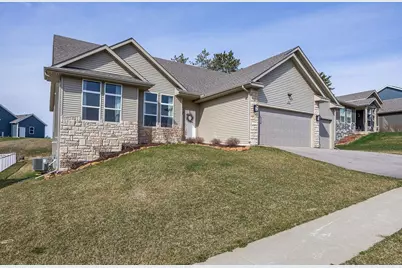 931 Margarets Way, Belleville, WI 53508 - Photo 2