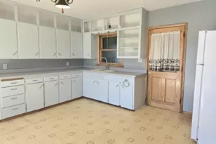 215 E Logan St, Tomah, WI 54660 - Photo 4