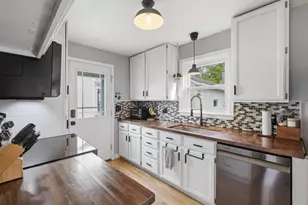 209 Oak St, Sun Prairie, WI 53590 - Photo 16