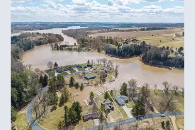 S469 Warbler Court, La Valle, WI 53941 - Photo 10