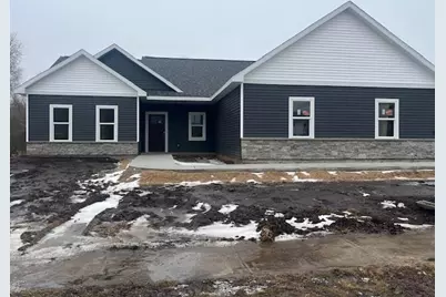 190 Deerrun Drive, Fall River, WI 53932 - Photo 2
