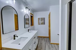 842 E Hiawatha Dr, Wisconsin Dells, WI 53965 - Photo 26