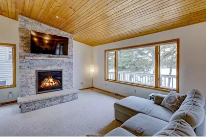 842 E Hiawatha Drive, Lake Delton, WI 53965 - Photo 8