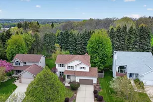 5470 Quarry Hill Dr, Fitchburg, WI 53711 - Photo 2
