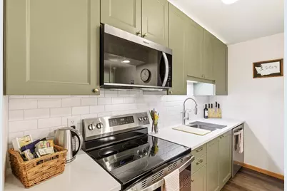 1509 Martin Street #4, Madison, WI 53713 - Photo 6