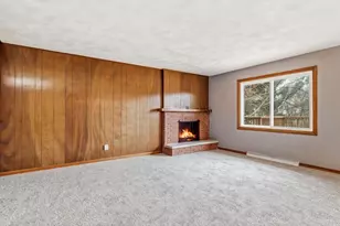 1155 Sunset Dr, Platteville,  53818 - Photo 6