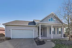 609 Willow Brook Trail, Sun Prairie, WI 53590 - Photo 2