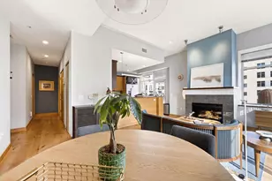 309 W Washington Ave, Madison, WI 53703 - Photo 10