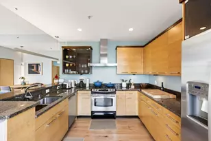 309 W Washington Ave, Madison, WI 53703 - Photo 12