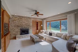 5610 Reiner Rd, Sun Prairie, WI 53590 - Photo 14