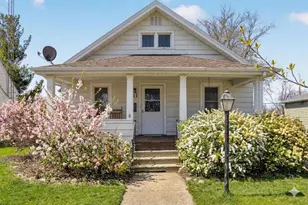 931 Eisenhower Ave, Janesville, WI 53545 - Photo 1