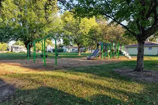 931 Eisenhower Ave, Janesville, WI 53545 - Photo 56