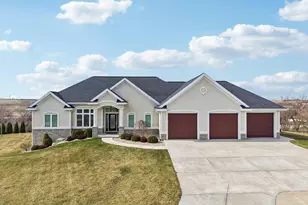 6249 Amethyst Dr, Waunakee, WI 53597 - Photo 2