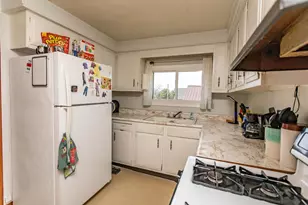 705 Fountain St, Mineral Point, WI 53565 - Photo 32