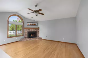 565 Oakwood Dr, Oregon, WI 53575 - Photo 20