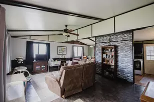 509 S Linn St, Ridgeville, WI 53533 - Photo 4