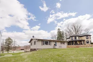 509 S Linn St, Ridgeville, WI 53533 - Photo 2