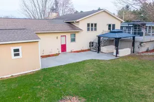 303 N Summit St, Albany, WI 53502 - Photo 20