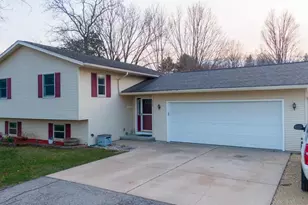 303 N Summit St, Albany, WI 53502 - Photo 28