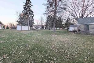 408 Mill St, Fox Lake, WI 53933 - Photo 4