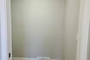 3767 Avery Ln, Janesville, WI 53546 - Photo 6