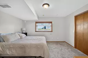 5309 Park Meadow Dr, Madison, WI 53704 - Photo 30