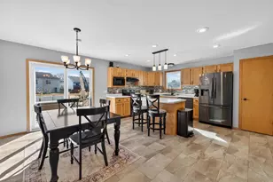 5309 Park Meadow Dr, Madison, WI 53704 - Photo 10