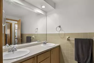 50 Whitcomb Cir, Madison, WI 53711 - Photo 20