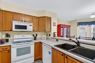 3805 Ice Age Drive, Madison, WI 53719 - Photo 10