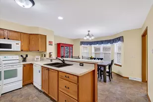 3805 Ice Age Dr, Madison, WI 53719 - Photo 8