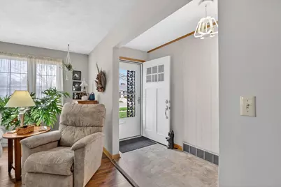 2110 Eastwood Avenue, Janesville, WI 53545 - Photo 6