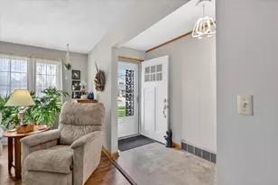 2110 Eastwood Ave, Janesville, WI 53545 - Photo 6