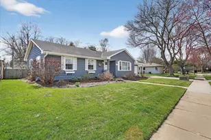 2110 Eastwood Ave, Janesville, WI 53545 - Photo 2