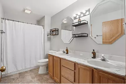 1707 Sapphire Way, Sun Prairie, WI 53590 - Photo 18