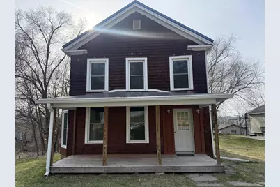 566 N Chestnut Street, Richland Center, WI 53581 - Photo 2