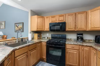 103 Lauryn Court, Mount Horeb, WI 53572 - Photo 6