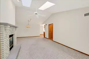 649 Springbrook Cir, DeForest, WI 53532 - Photo 24