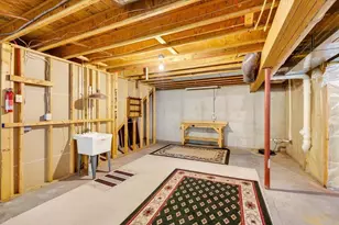 649 Springbrook Cir, DeForest, WI 53532 - Photo 46