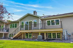 649 Springbrook Cir, DeForest, WI 53532 - Photo 54