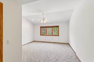 649 Springbrook Cir, DeForest, WI 53532 - Photo 28