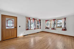 518 Bowman Ave, Madison, WI 53716 - Photo 4