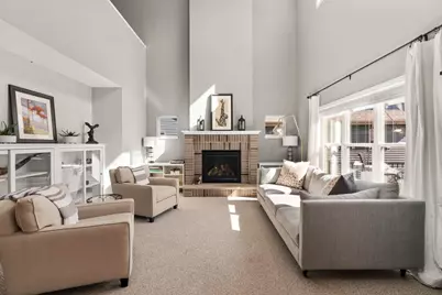 529 Pine Lawn Parkway, Verona, WI 53593 - Photo 10