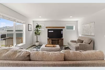 623 Prospect Road, Waunakee, WI 53597 - Photo 4