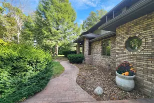 4230 N Juniper Dr, Janesville, WI 53545 - Photo 2