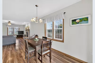 3202 Dorchester Way, Madison, WI 53719 - Photo 10