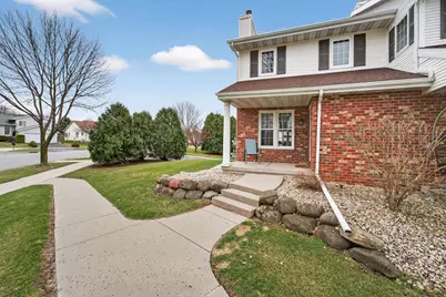3202 Dorchester Way, Madison, WI 53719 - Photo 2