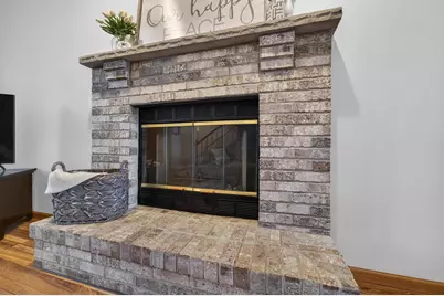 3202 Dorchester Way, Madison, WI 53719 - Photo 6