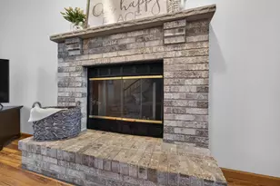 3202 Dorchester Way, Madison, WI 53719 - Photo 6