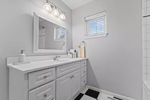 661 / 663 S Division St, Port Washington, WI 53074 - Photo 18